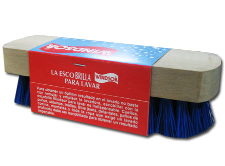 ESCOBILLA LAVA ROPA MEDNA MADERA REF:324.