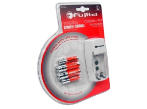 CARGADOR RAPIDO CON 2 PILAS AA Y 2 AAA FUJITEL KIT