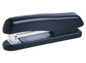 CORCHETERA PLASTICA SWINGLINE 419 NEGRO 16 HJ LARG