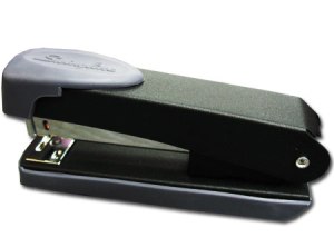 CORCHETERA SWINGLINE 711 METALICA PEQ. NEG. 20 HJ