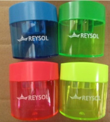 SACAPUNTA PLASTICO REYSOL DOBLE CON DEPOSITO UNIDAD